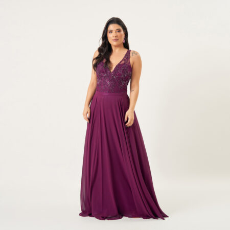 Vestido Nandes Bordado, Desenho Simetrico, Cinto e Saia Chiffon Rodada - Uva