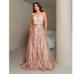 Vestido Nicole Importado Busto Liso, Gola Bordada e Saia Rod - Dourado