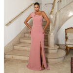 Vestido Anastasia Alfaiataria Um Ombro Detalhe Laço e Saia Fenda - Rose