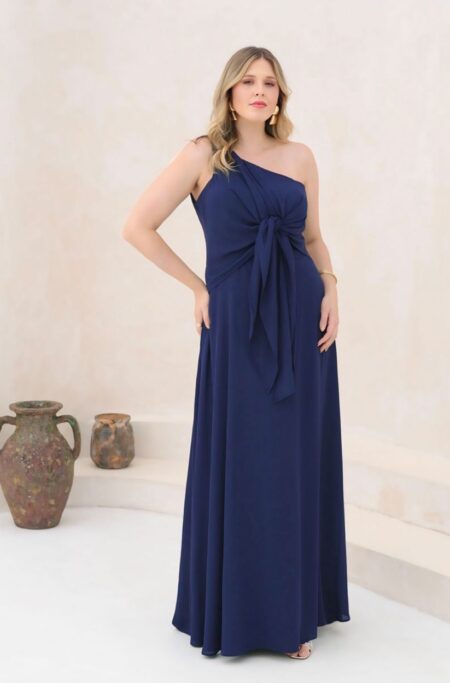 Vestido Kinley Um Ombro, Laço Frontal, Crepe Ggt e Saia Roda - Marinho