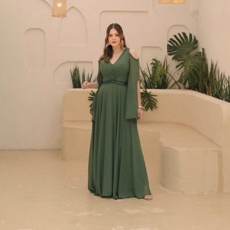 Vestido Kaylyn Chiffon Busto Prega, Cintura Bordada e Capa - Oliva