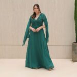 Vestido Regina Chiffon Busto Renda Manga  Saia Rodada - Verde