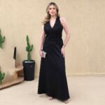 Vestido Julina Busto Bordado Regata Saia Cetim Evasê - Preto