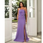 Vestido Eve Alfaiataria, Flor Busto Frontal e Saia Fenda - Lavanda