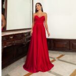 Vestido Hayden Cetim com Brilho, Busto Drapeado Transversal e Saia Rodada - Vermelho