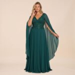 Vestido Liliana Chiffon Busto Bordado, Capa e Saia Rodada - Musgo