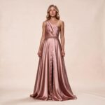 Vestido Bruna Zibeline Um Ombro, Pala Bordada e Saia Rodada - Rose